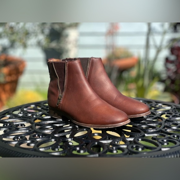Frye — Ankle Boots - Picture 1 of 8
